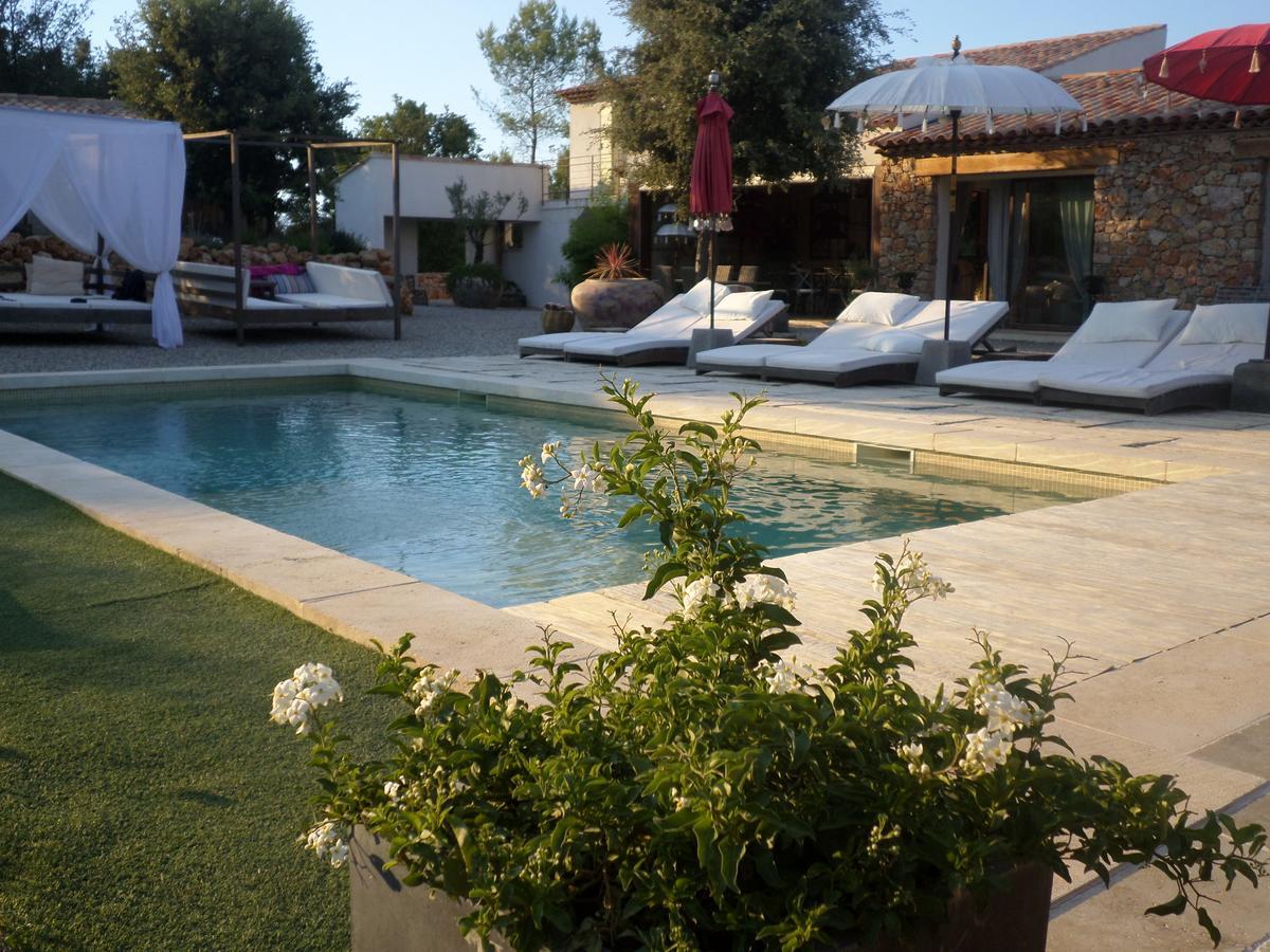 Le Clos Des Cambres Les Arcs-sur-Argens Exterior foto